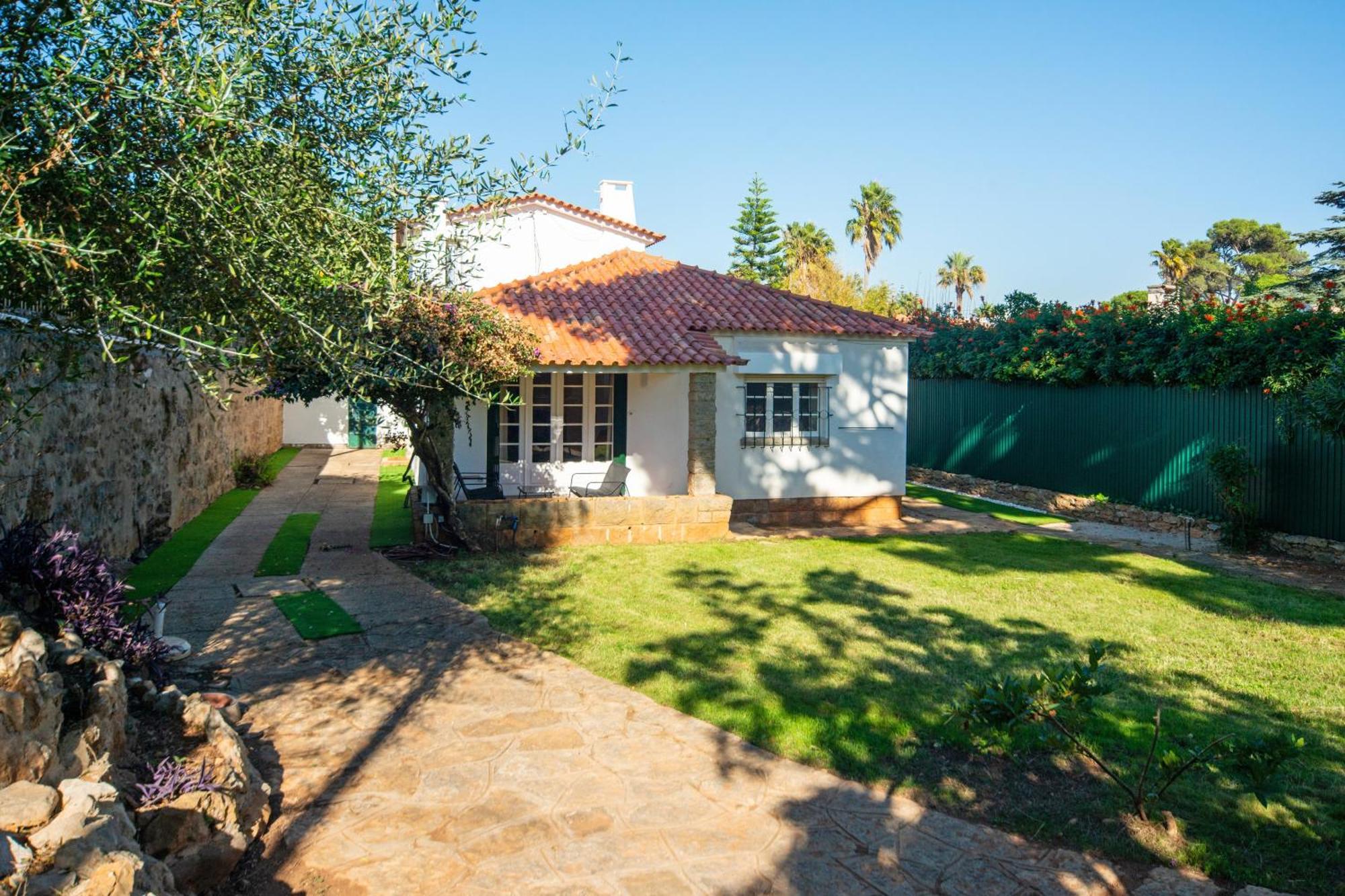 4-Bedroom House In Cascais, Near Guincho Beach Extérieur photo